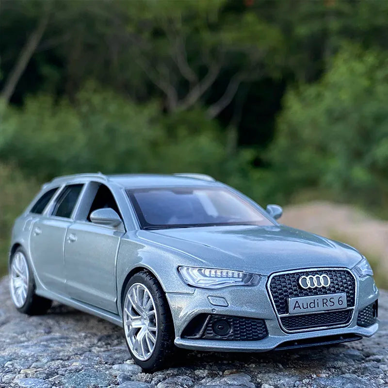 1:36 RS6 Station Wagon Car Model Alloy Diecasts Toy Vehicles Car Metal Model High Simulation Pull Back Collection Childrens Gift