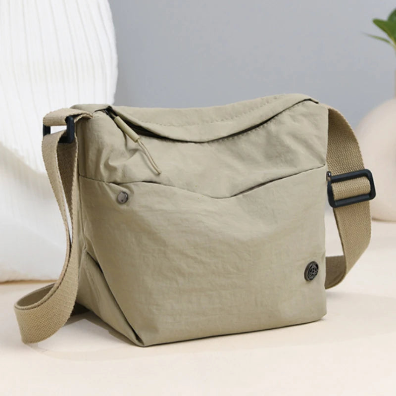 Ultra-light Nylon Crossbody Bag for Women Adjustable Wide Strap Lightweight Women's Bag Zipper Closure Stylish Messenger Bag