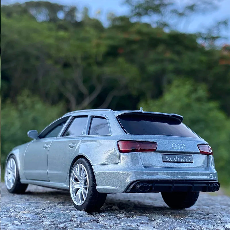 1:36 RS6 Station Wagon Car Model Alloy Diecasts Toy Vehicles Car Metal Model High Simulation Pull Back Collection Childrens Gift