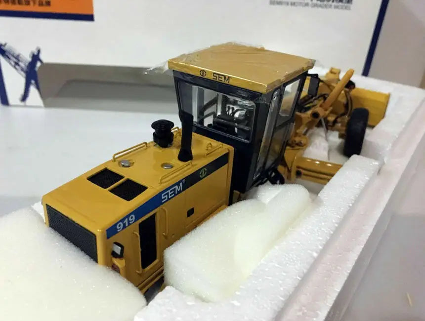 SG Model SEM919 Motor Grader Construction Machinery 1/35 Scale DieCast Model New