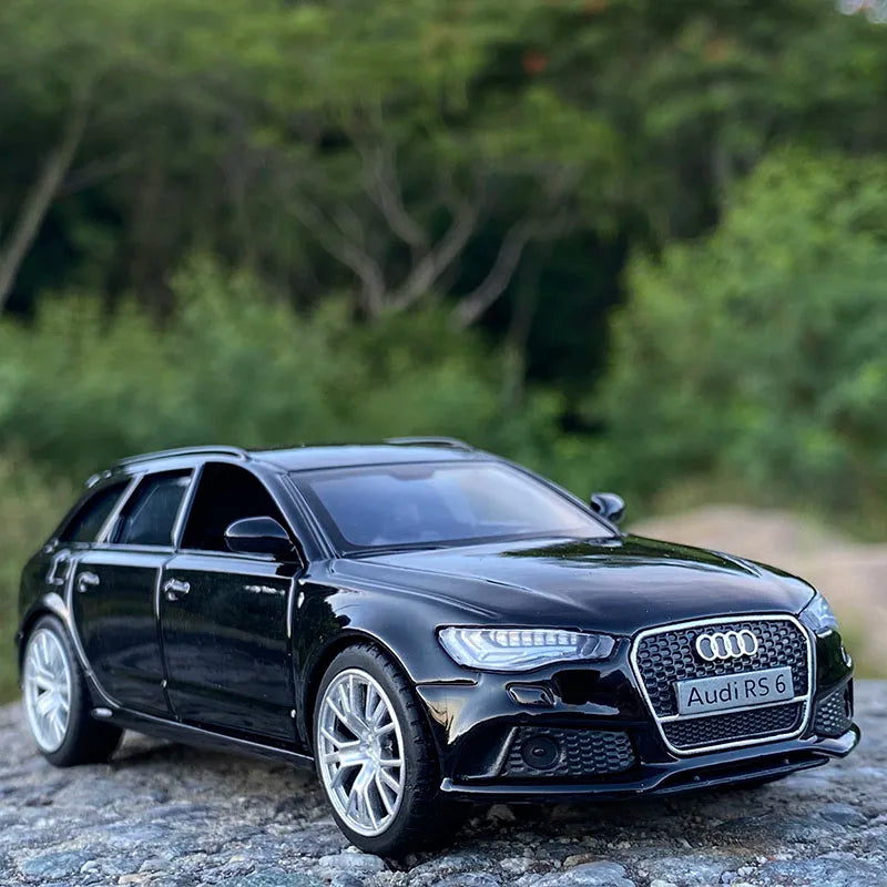 1:36 RS6 Station Wagon Car Model Alloy Diecasts Toy Vehicles Car Metal Model High Simulation Pull Back Collection Childrens Gift
