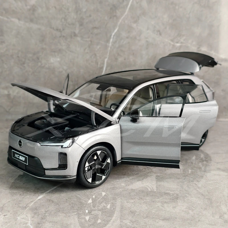1/18 Diecast Model Car Model XC70 Gifts for Collectors