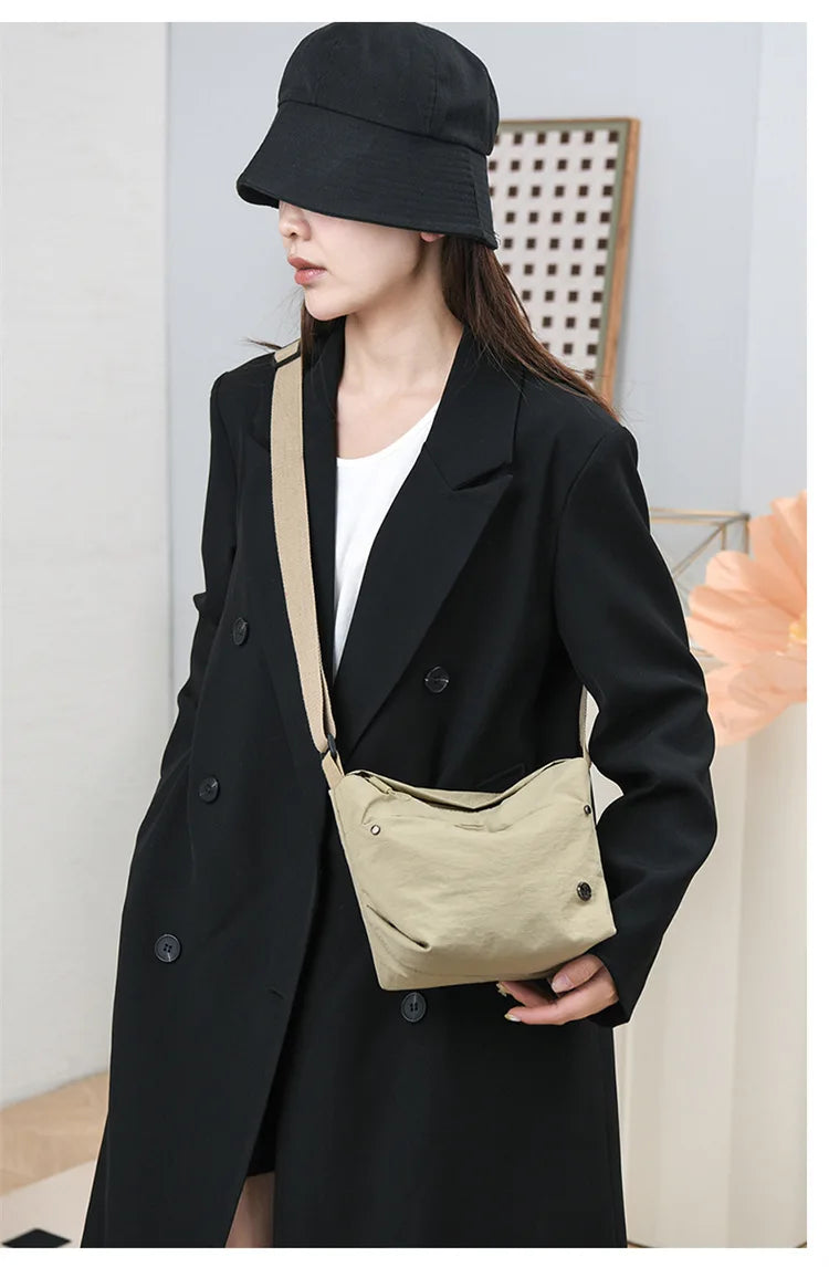 Ultra-light Nylon Crossbody Bag for Women Adjustable Wide Strap Lightweight Women's Bag Zipper Closure Stylish Messenger Bag