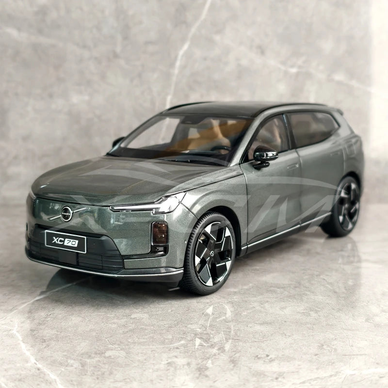 1/18 Diecast Model Car Model XC70 Gifts for Collectors